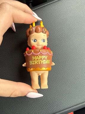 Birthday cake Sonny angel